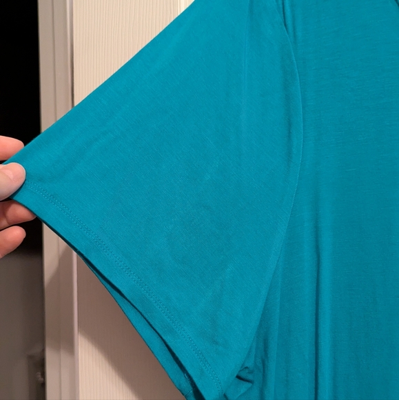 BNWT Lane Bryant Blue Scoop Neck Tee size 18/20 - Picture 3 of 6